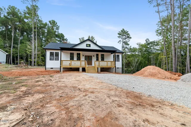 $299,999 | 105 Ali Circle, Macon, NC 27551