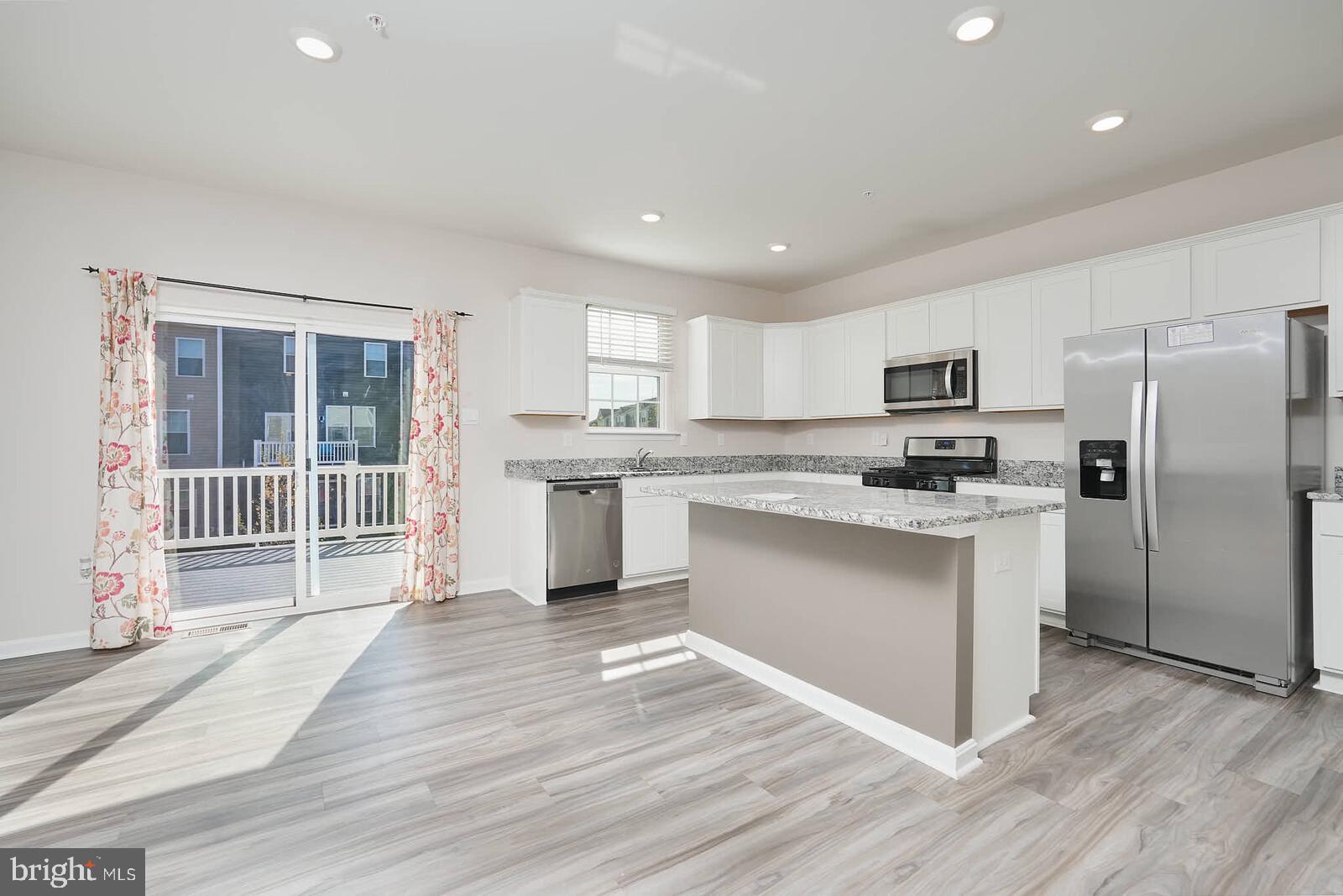 2085 Pomona Way Frederick, MD 21702 - Photo 21 of 53 Bright and airy modern kitchen space.