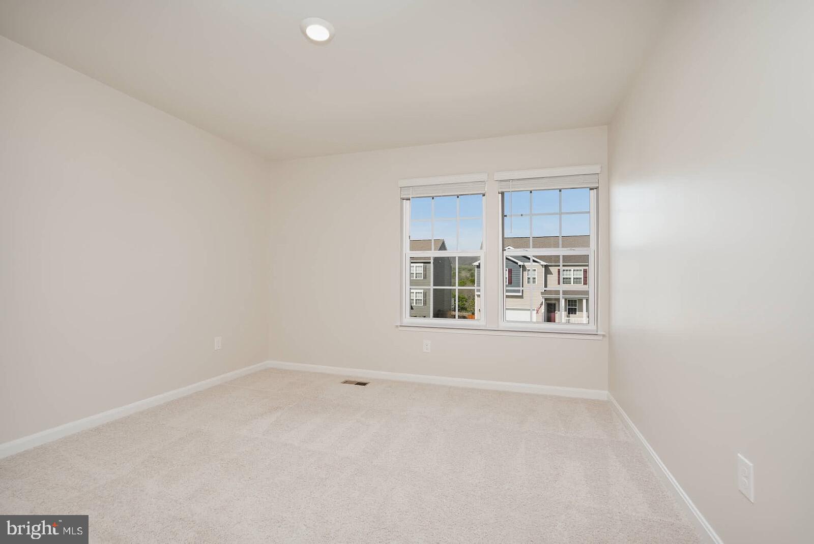 2085 Pomona Way Frederick, MD 21702 - Photo 35 of 53 Bright and airy blank canvas awaits.