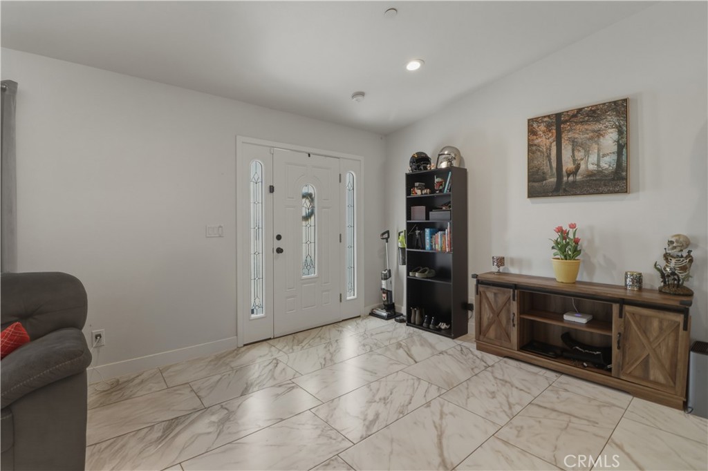 15688 Winnebago Road Apple Valley, CA 92307 - Photo 8 of 22