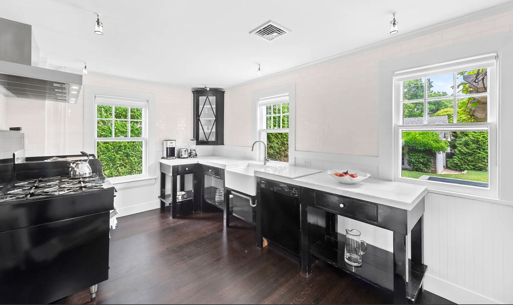 63 Lumber Lane Bridgehampton, NY 11932 - Photo 4 of 11