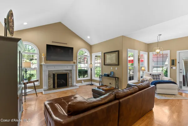 $1,345,000 | 1611 East Heritage Lane, Spokane, WA 99208