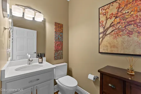 $1,395,000 | 1611 East Heritage Lane, Spokane, WA 99208