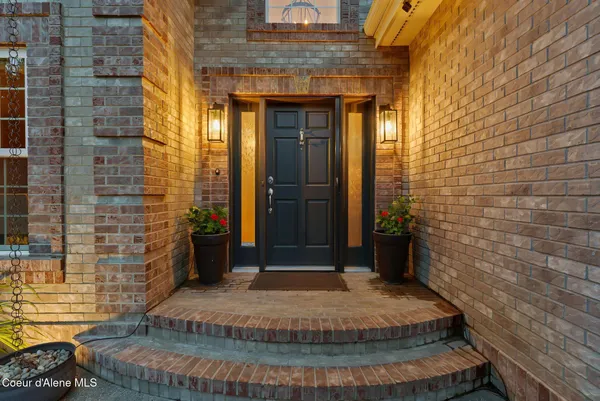 $1,345,000 | 1611 East Heritage Lane, Spokane, WA 99208