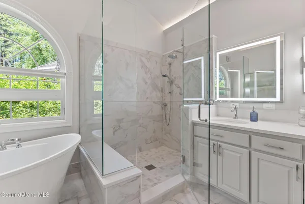 $1,345,000 | 1611 East Heritage Lane, Spokane, WA 99208
