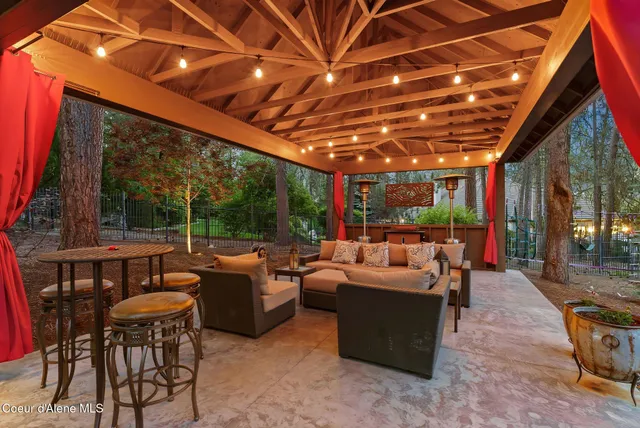 $1,440,000 | 1611 East Heritage Lane, Spokane, WA 99208