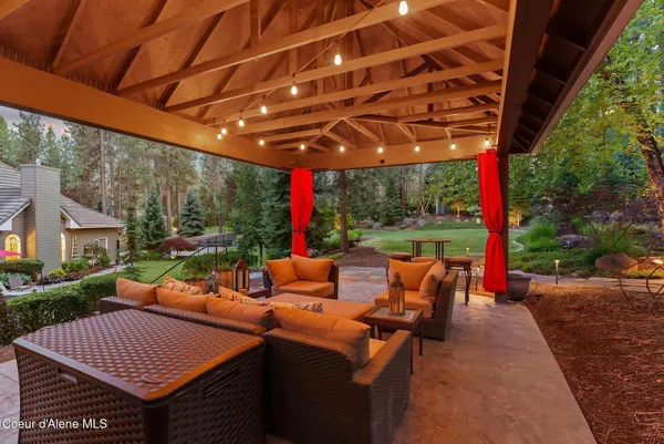 $1,345,000 | 1611 East Heritage Lane, Spokane, WA 99208