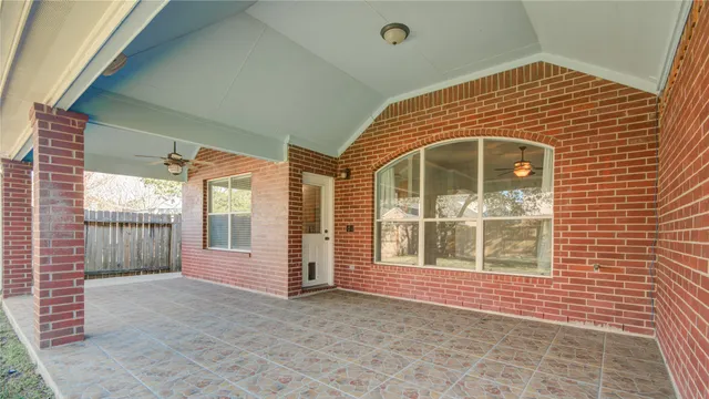 a view of an entryway of the house