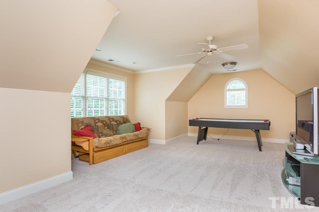 7220 Sunset Glen Point Raleigh, NC 27614 - Photo 15 of 25 The XL bonus room is ready for work or play.