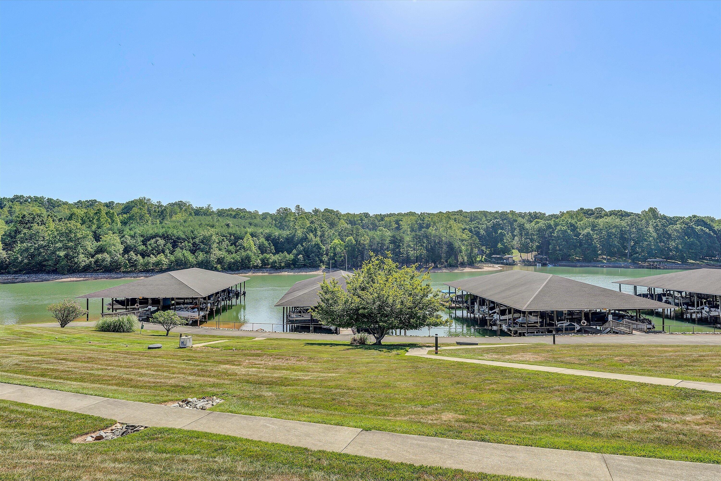 1137 Mariners Way, Unit 44 Huddleston, VA 24104 - Photo 22 of 50 35-DSC08884