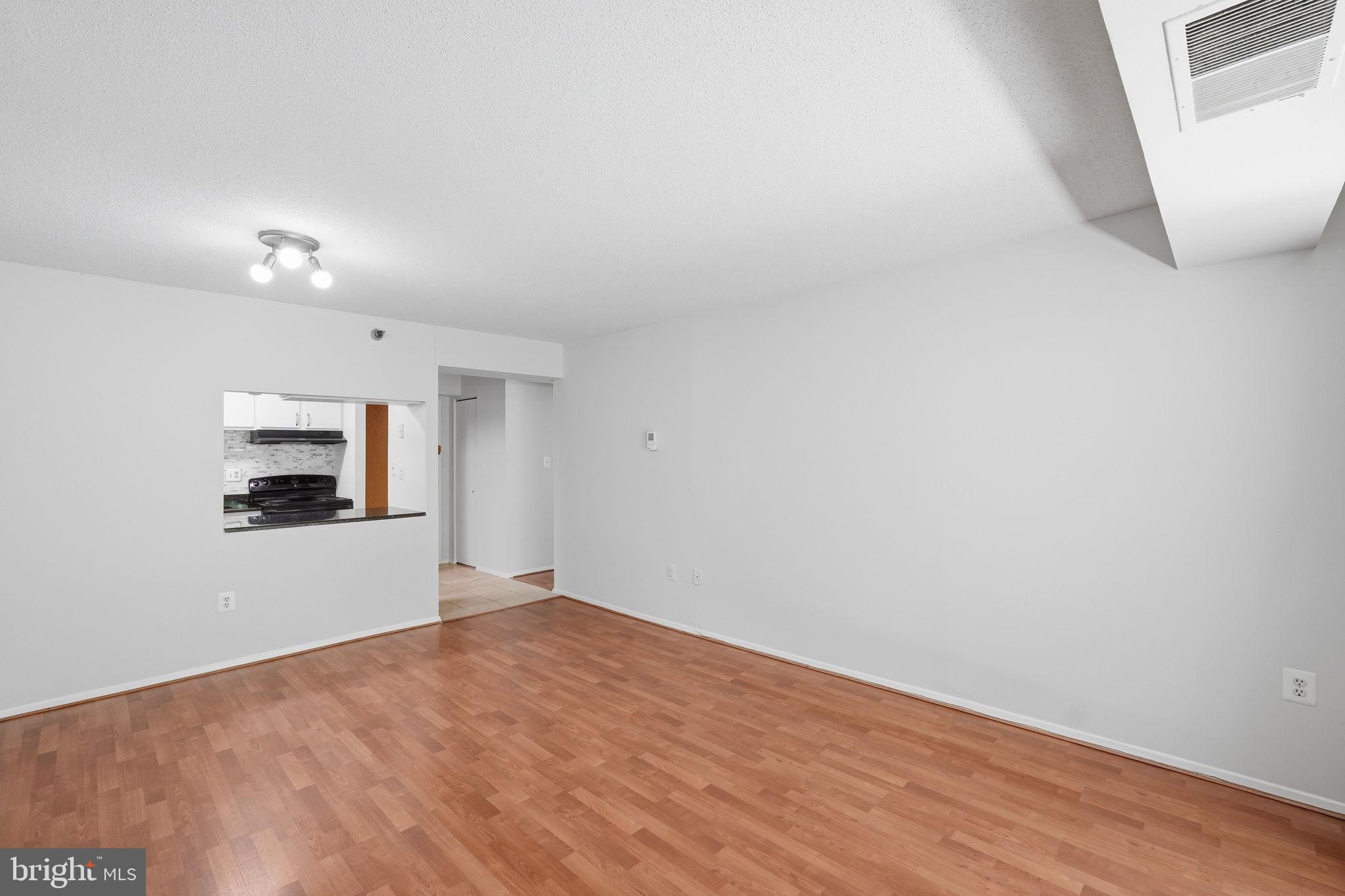 1808 Old Meadow Road, Unit 503 McLean, VA 22102 - Photo 5 of 23