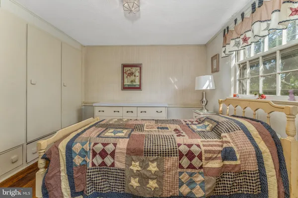 $899,000 | 1556 River Road, Titusville, NJ 08560