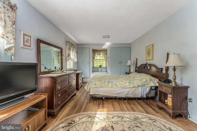 $899,000 | 1556 River Road, Titusville, NJ 08560