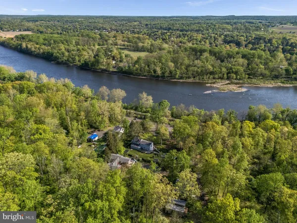 $899,000 | 1556 River Road, Titusville, NJ 08560