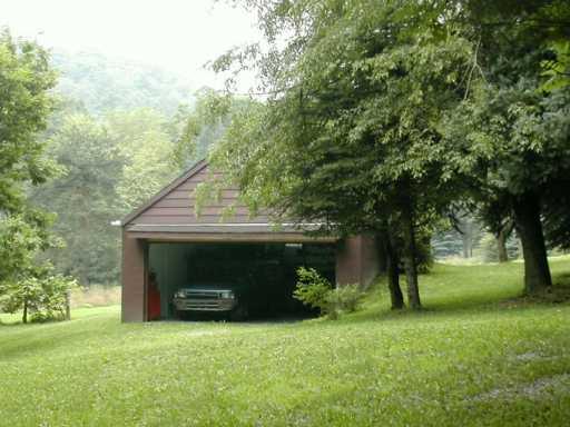 5500 Greensburg Road Apollo, PA 15613 - Photo 5 of 8 Gallery Image 5
