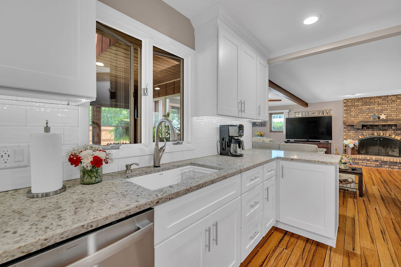 417 Greenfield Road Shorewood, IL 60404 - Photo 10 of 40