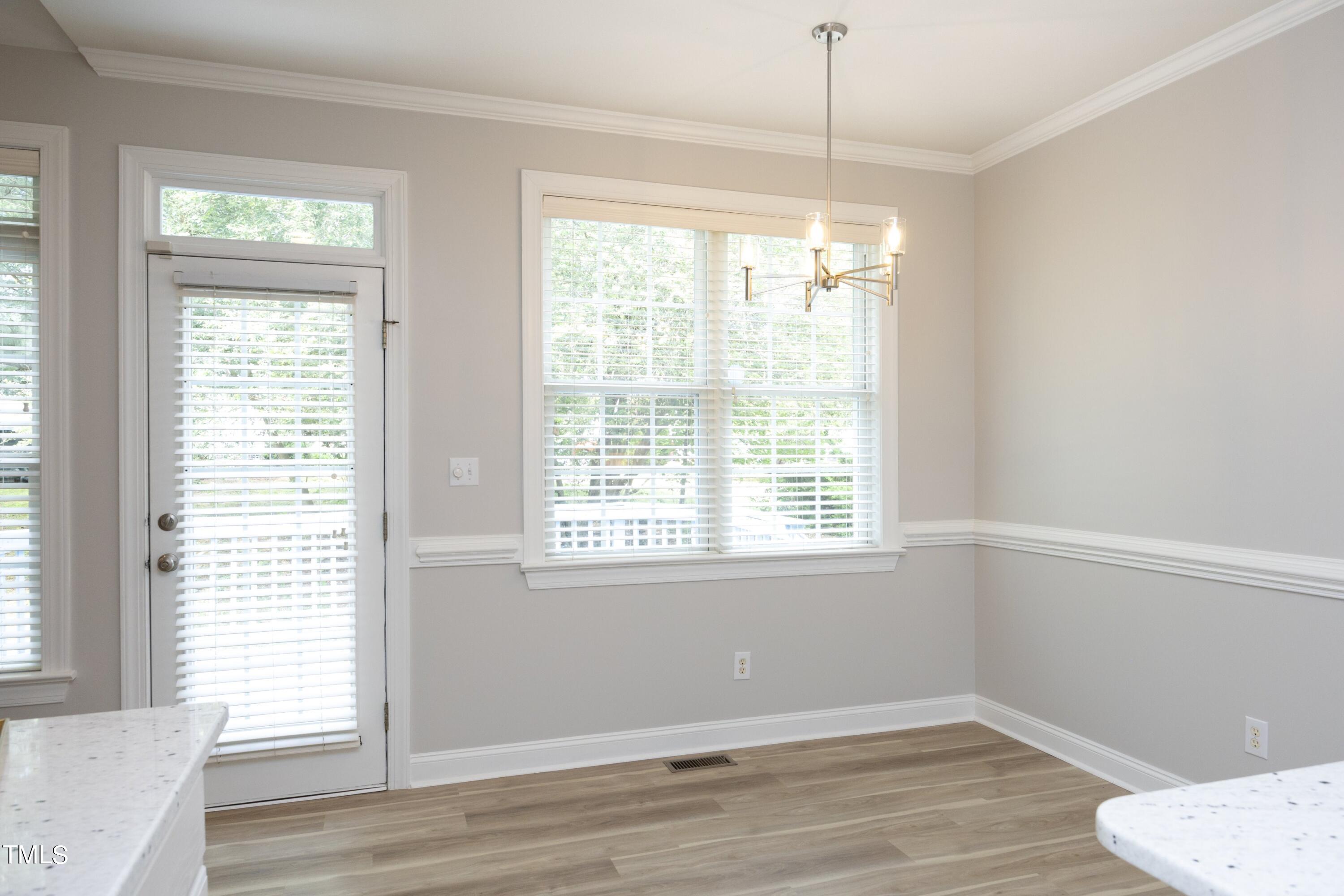 3215 Livia Circle Raleigh, NC 27604 - Photo 15 of 39 17Dining
