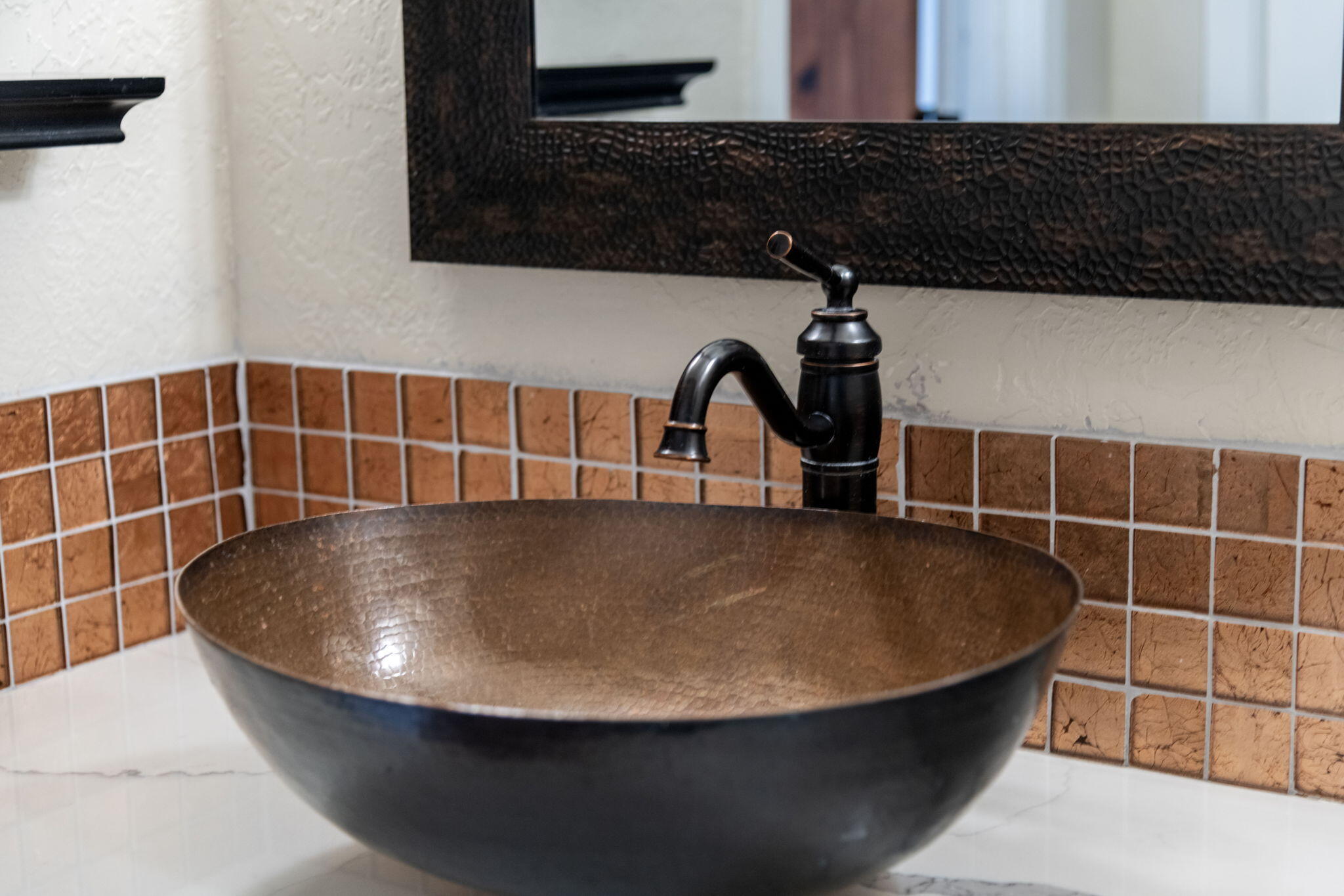 17654 Pinnacle Lane, Unit 16 Sunriver, OR 97707 - Photo 9 of 28 a view of a sink