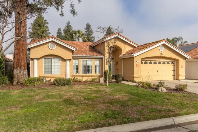 $545,000 | 1824 East Lester Avenue, Fresno, CA 93720