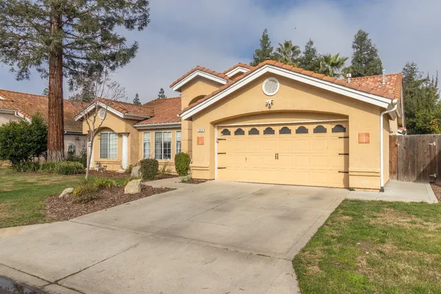 $545,000 | 1824 East Lester Avenue, Fresno, CA 93720