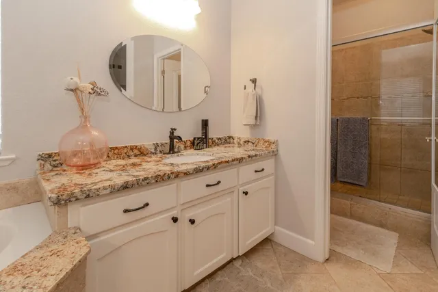 $545,000 | 1824 East Lester Avenue, Fresno, CA 93720