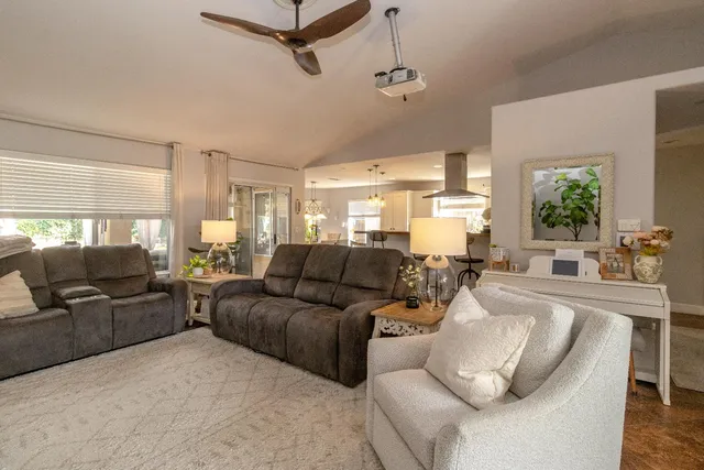 $545,000 | 1824 East Lester Avenue, Fresno, CA 93720