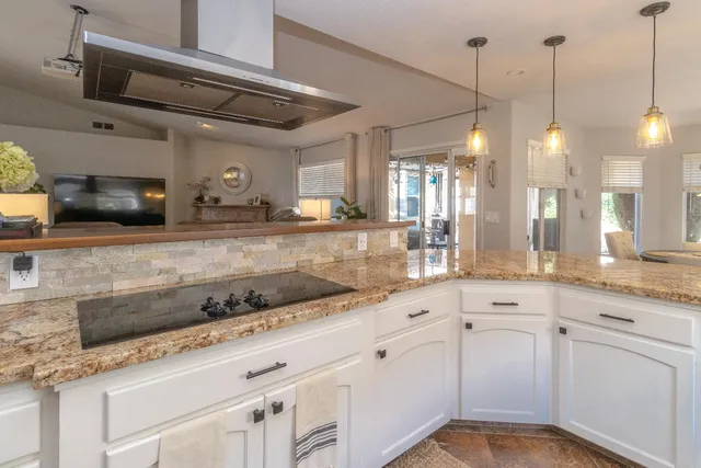 $545,000 | 1824 East Lester Avenue, Fresno, CA 93720