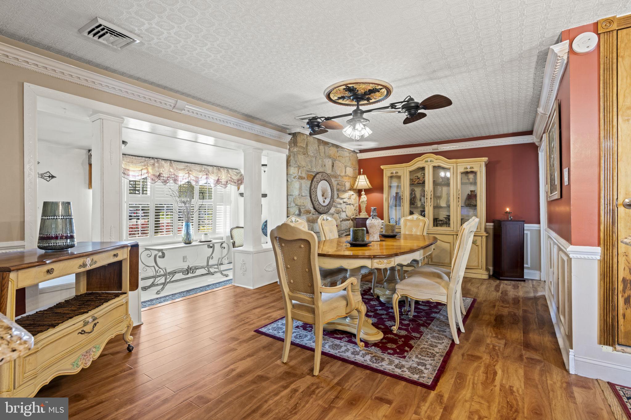 896 Pne Hl Road Philadelphia, PA 19115 - Photo 18 of 37
