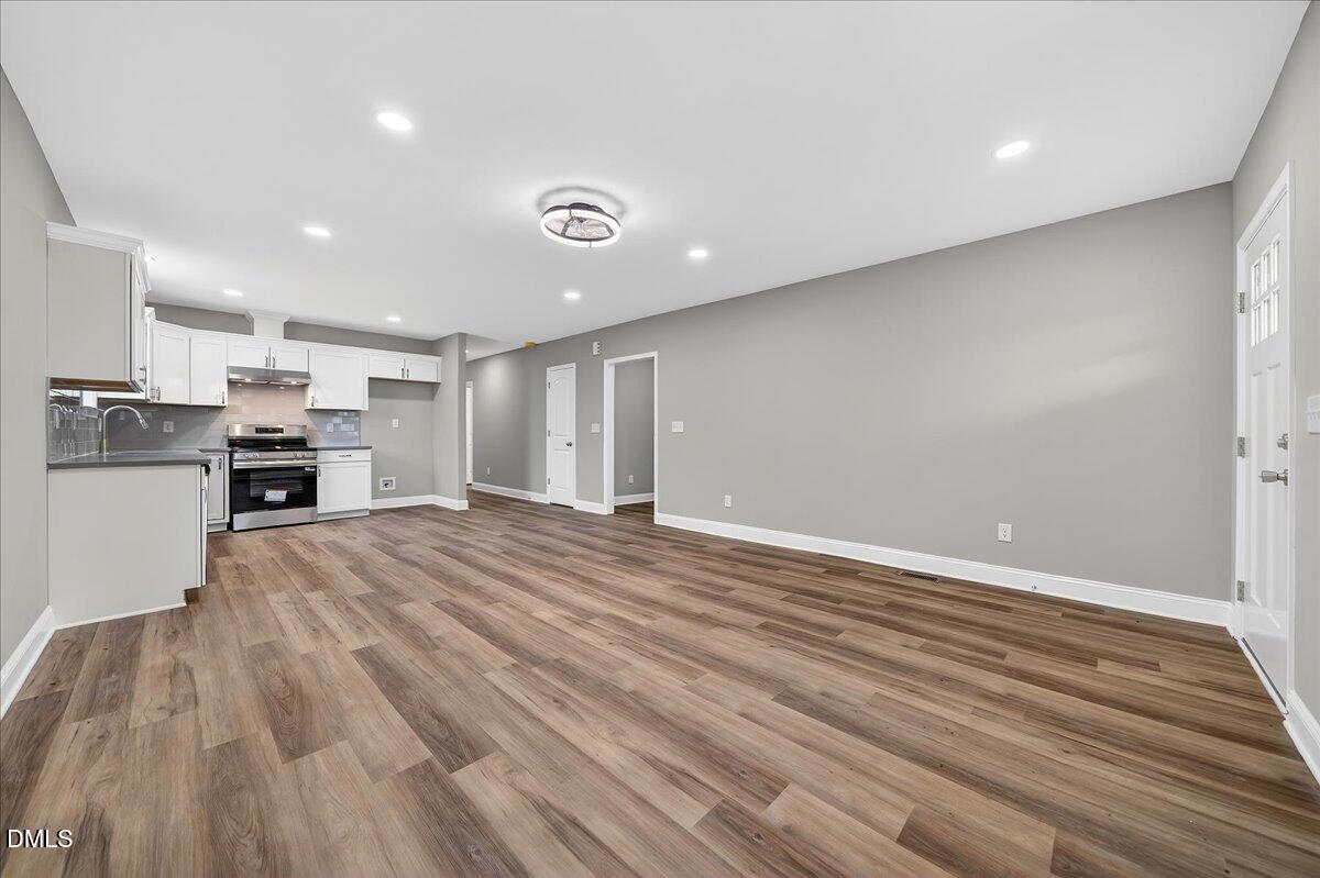 405 Ridley Street Louisburg, NC 27549 - Photo 7 of 35 09-DSC01167