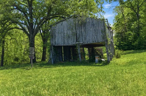 $1,299,900 | 1550 Little Bartons Creek Road, Cumberland Furnace, TN 37051
