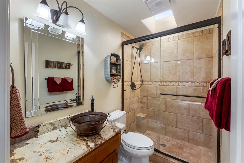 2325 River Road Granbury, TX 76048 - Photo 27 of 40 Second bathroom on first floor