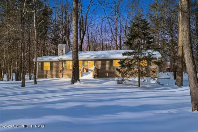 $340,000 | 1553 Locust Lane, Pocono Lake, PA 18347