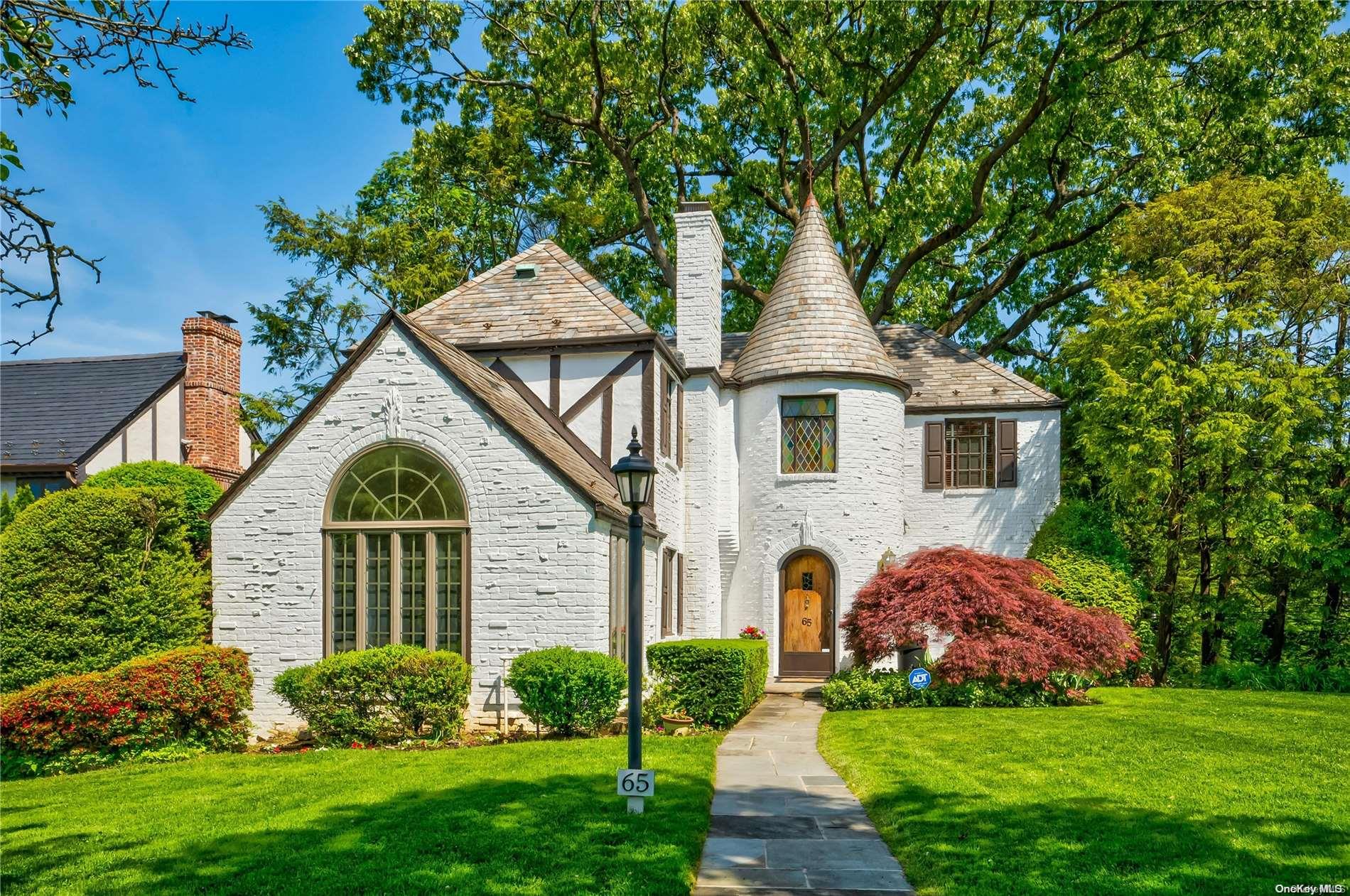 65 Andrew Road Manhasset, NY 11030 - Photo 1 of 1