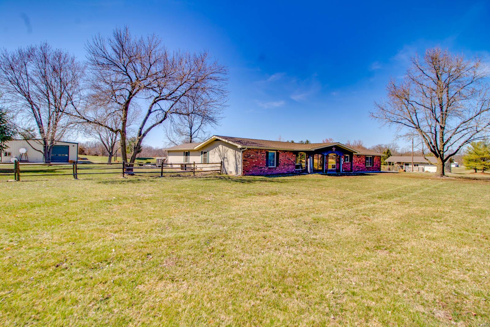 8729 Old Moro Road Dorsey, IL 62021 - Photo 12 of 64