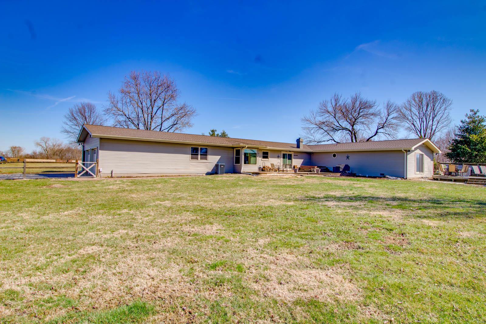8729 Old Moro Road Dorsey, IL 62021 - Photo 21 of 64