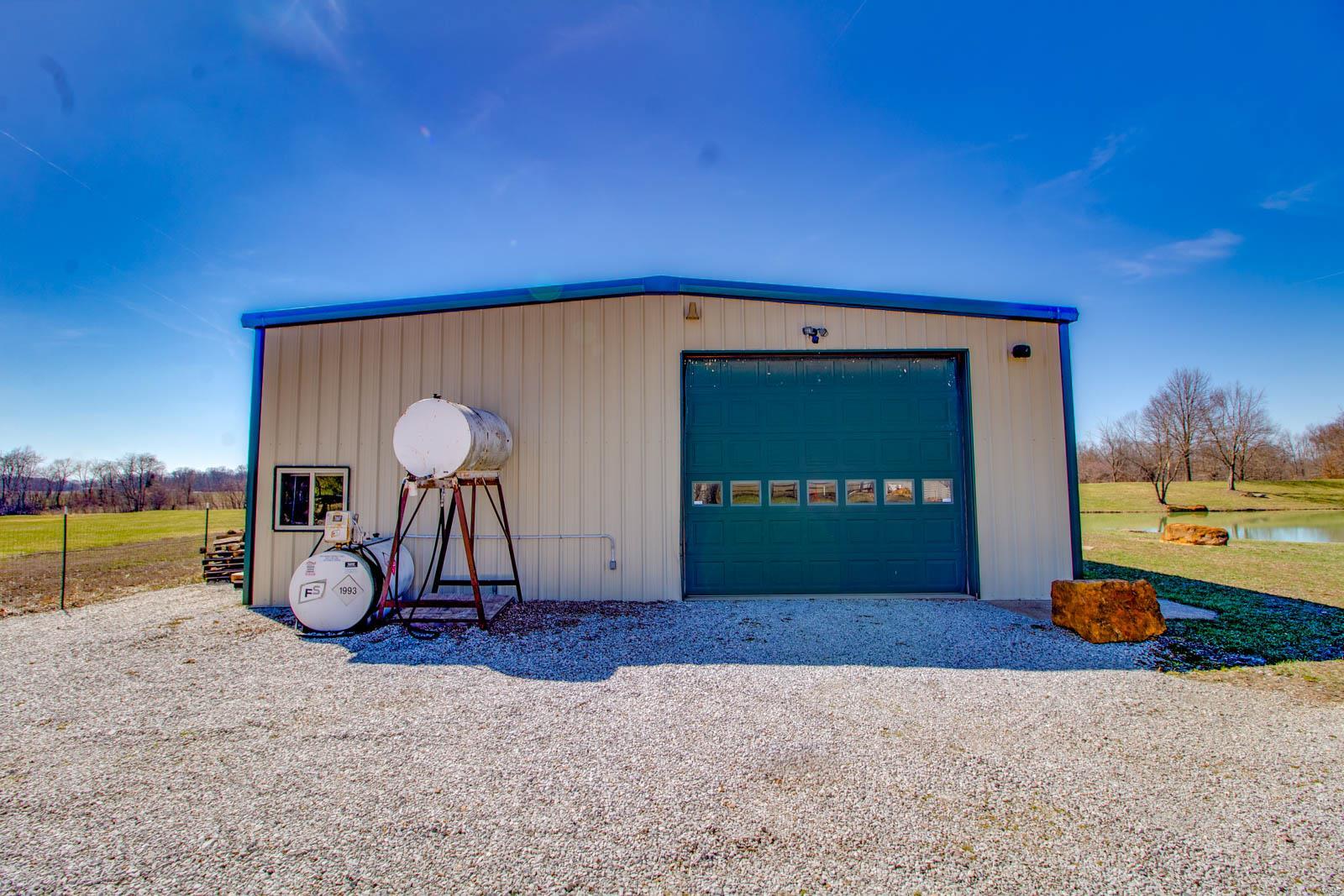 8729 Old Moro Road Dorsey, IL 62021 - Photo 28 of 64
