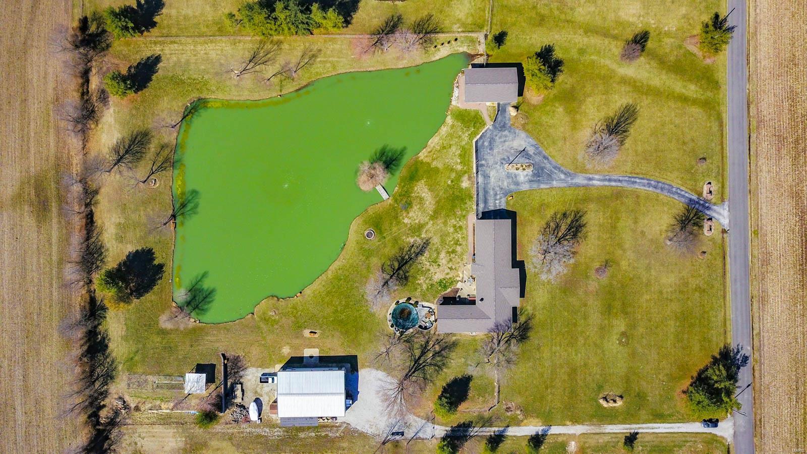 8729 Old Moro Road Dorsey, IL 62021 - Photo 10 of 64