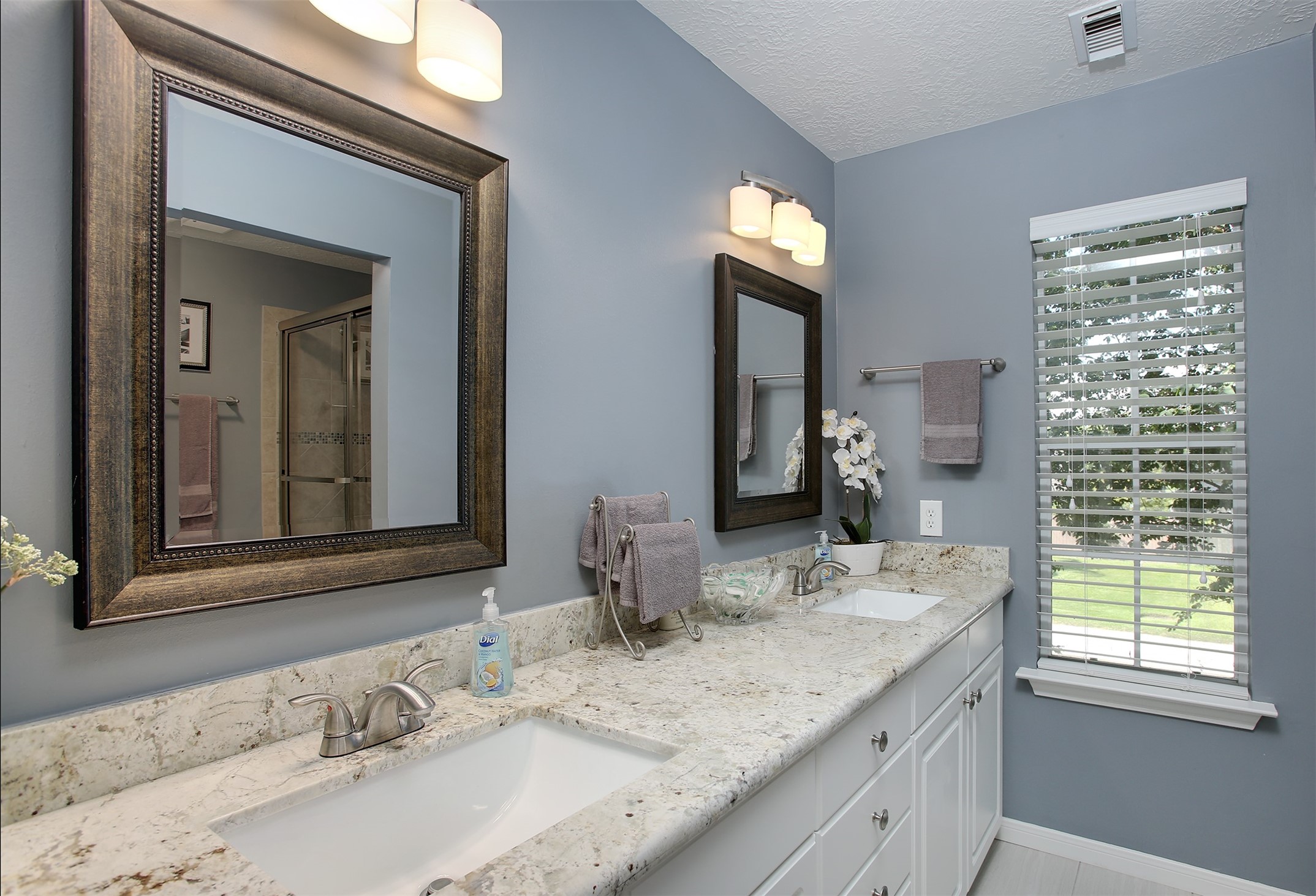 711 Cien Road Kemah, TX 77565 - Photo 14 of 18