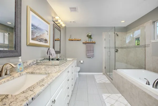 $2,999 | 711 Cien Road, Kemah, TX 77565