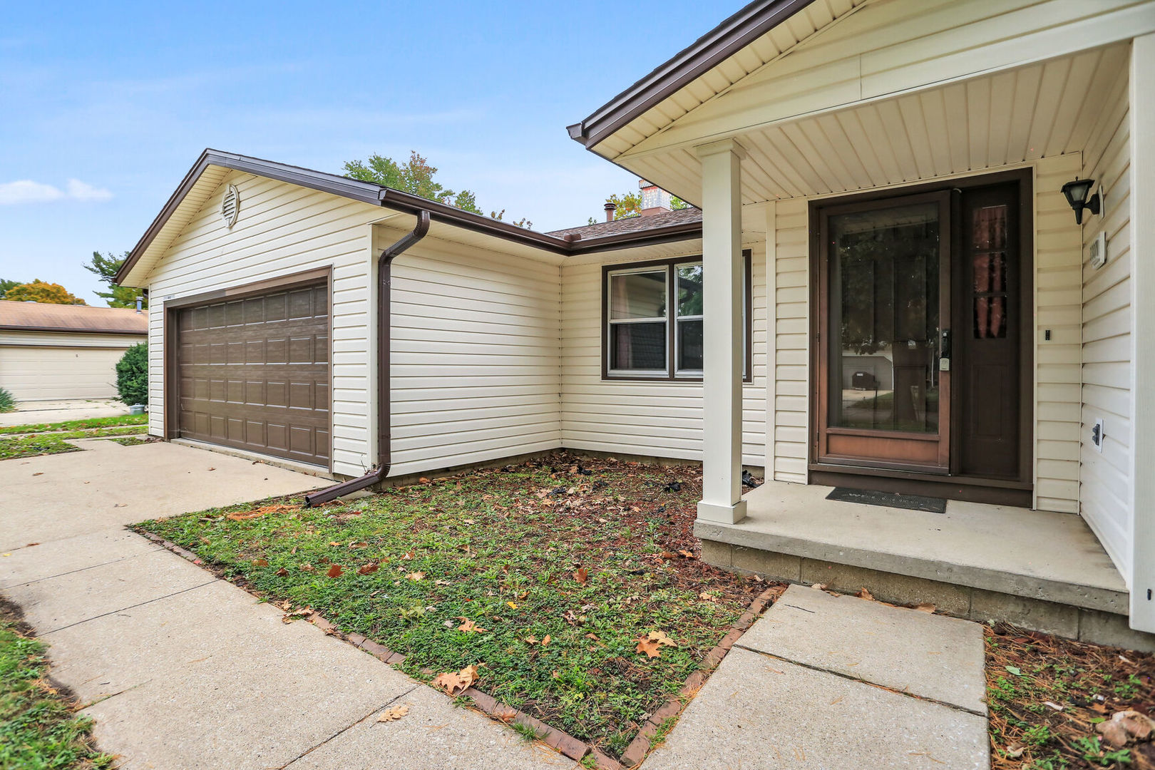 2307 Aspen Drive Champaign, IL 61821 - Photo 3 of 26 a view of house with backyard