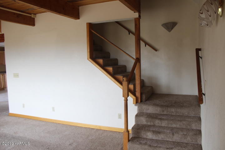 3903 Cheyne Road Zillah, WA 98953 - Photo 19 of 49 IMG_1046