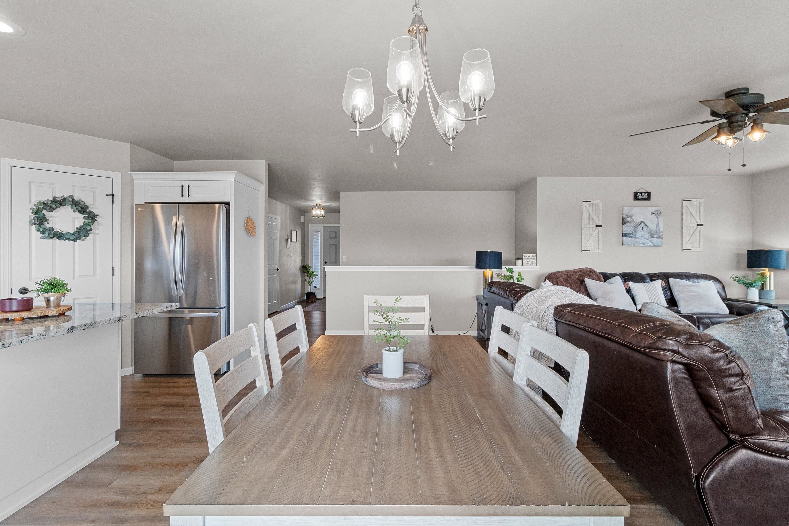 1221 Velsen Road Green Bay, WI 54313 - Photo 12 of 49