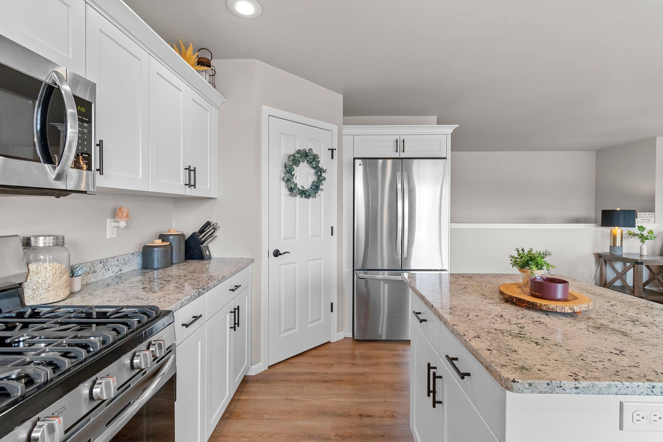 1221 Velsen Road Green Bay, WI 54313 - Photo 18 of 49