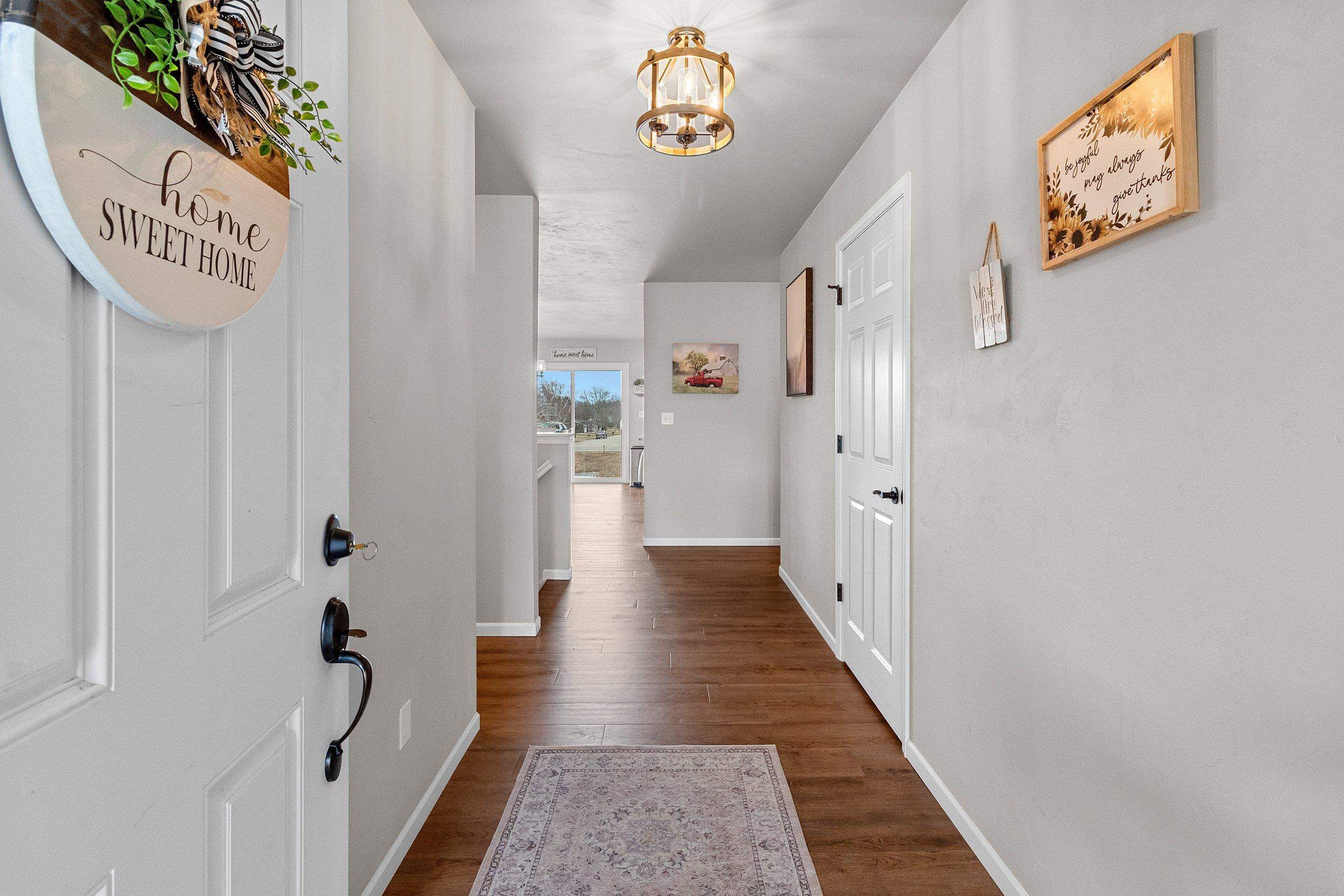 1221 Velsen Road Green Bay, WI 54313 - Photo 2 of 49