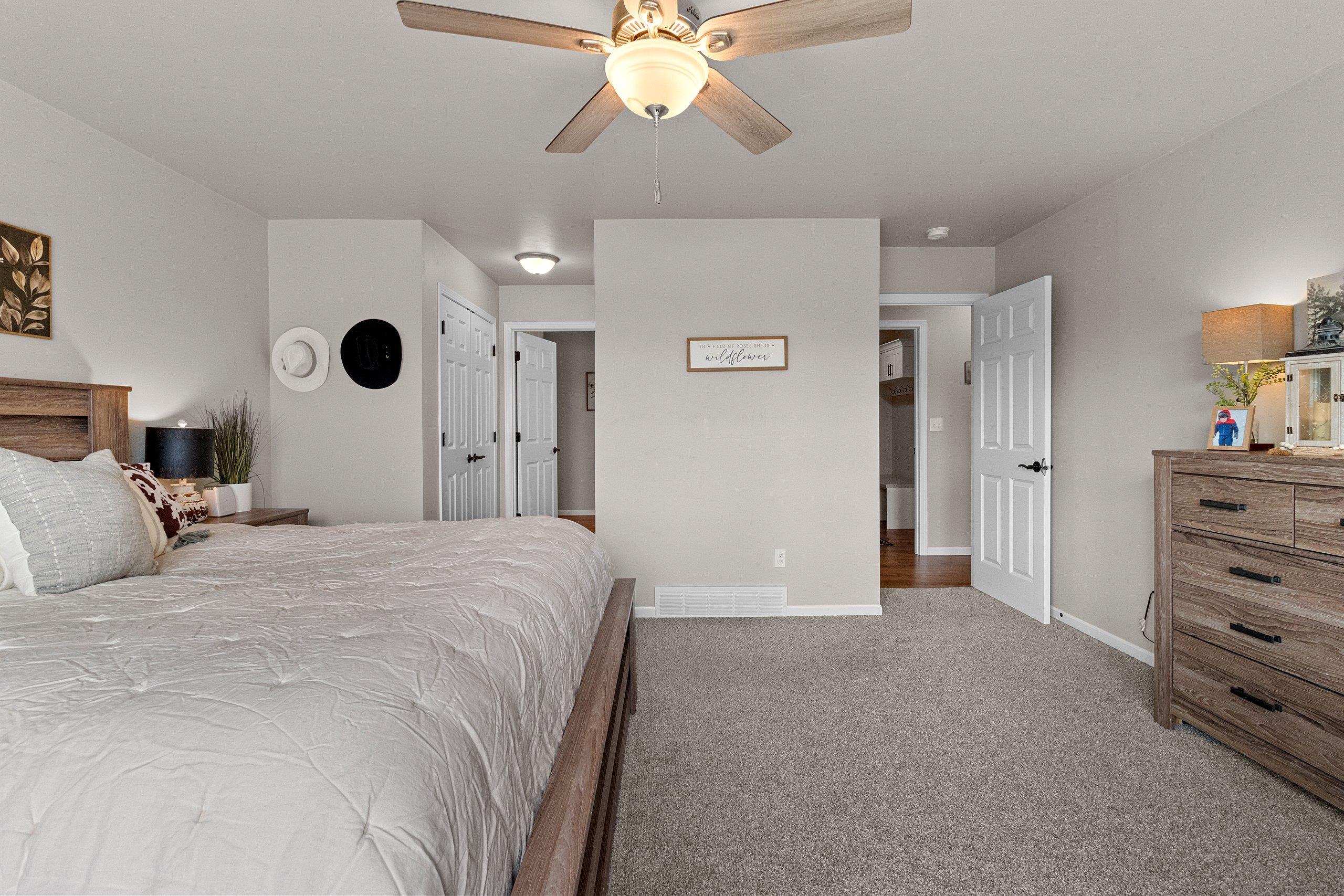 1221 Velsen Road Green Bay, WI 54313 - Photo 21 of 49