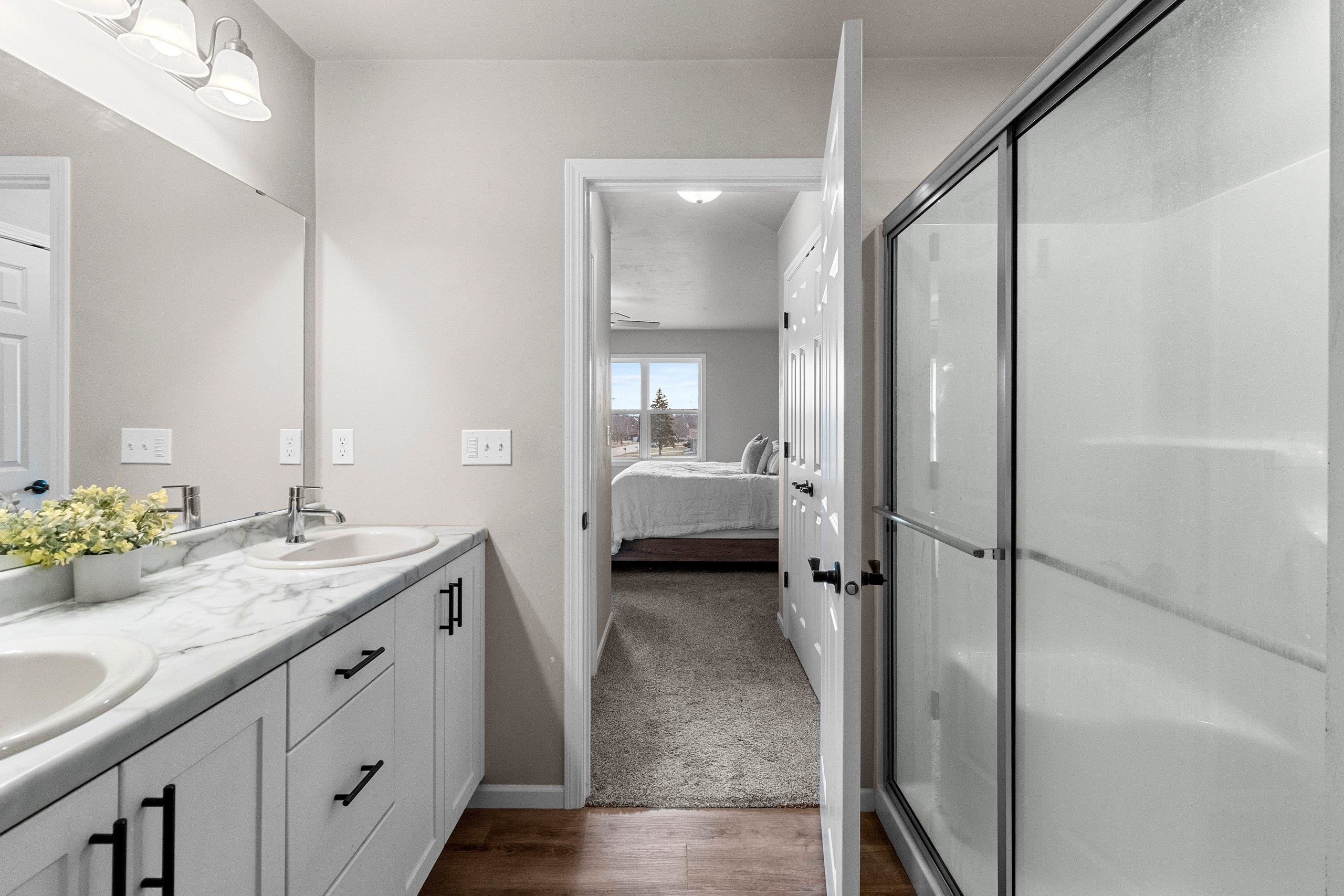 1221 Velsen Road Green Bay, WI 54313 - Photo 24 of 49