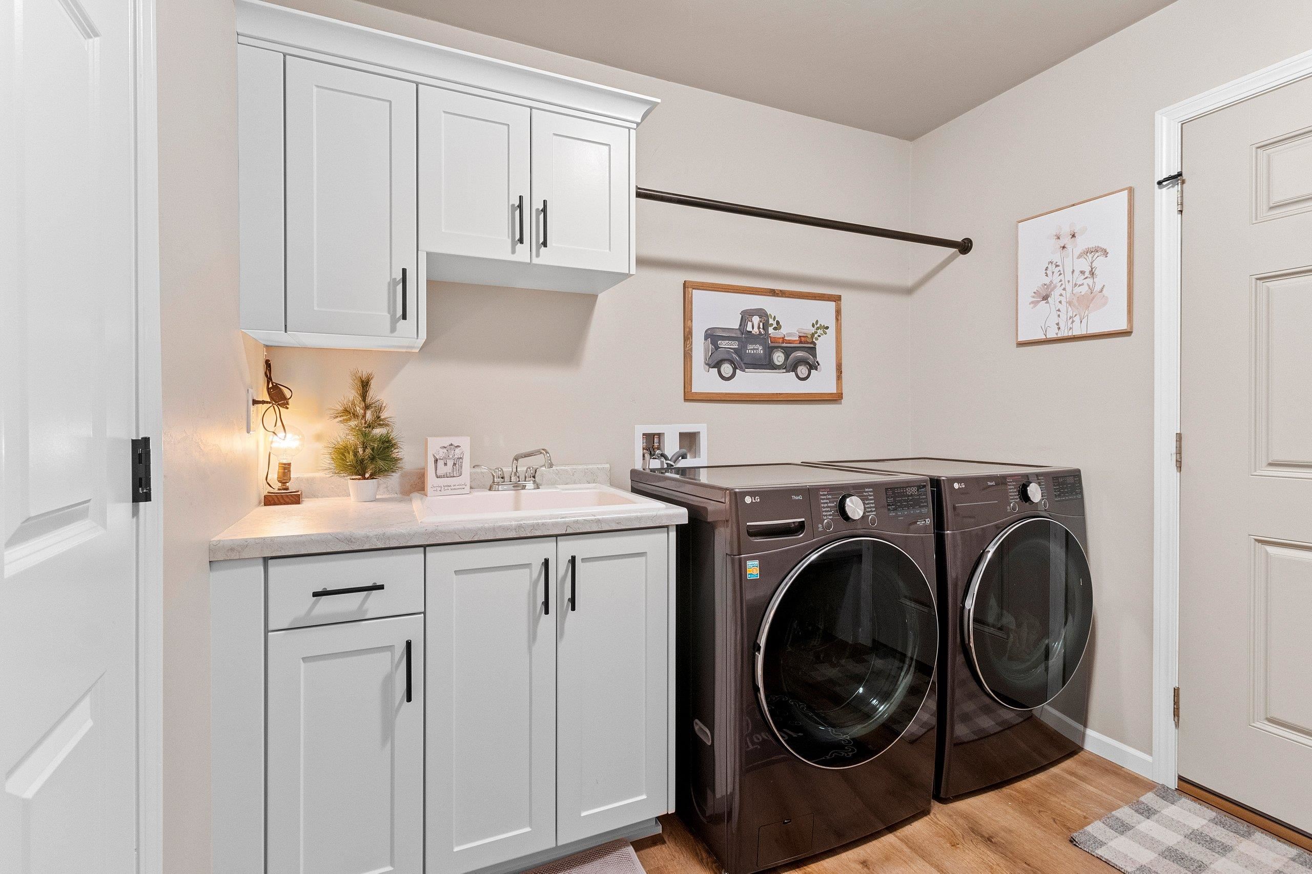 1221 Velsen Road Green Bay, WI 54313 - Photo 32 of 49