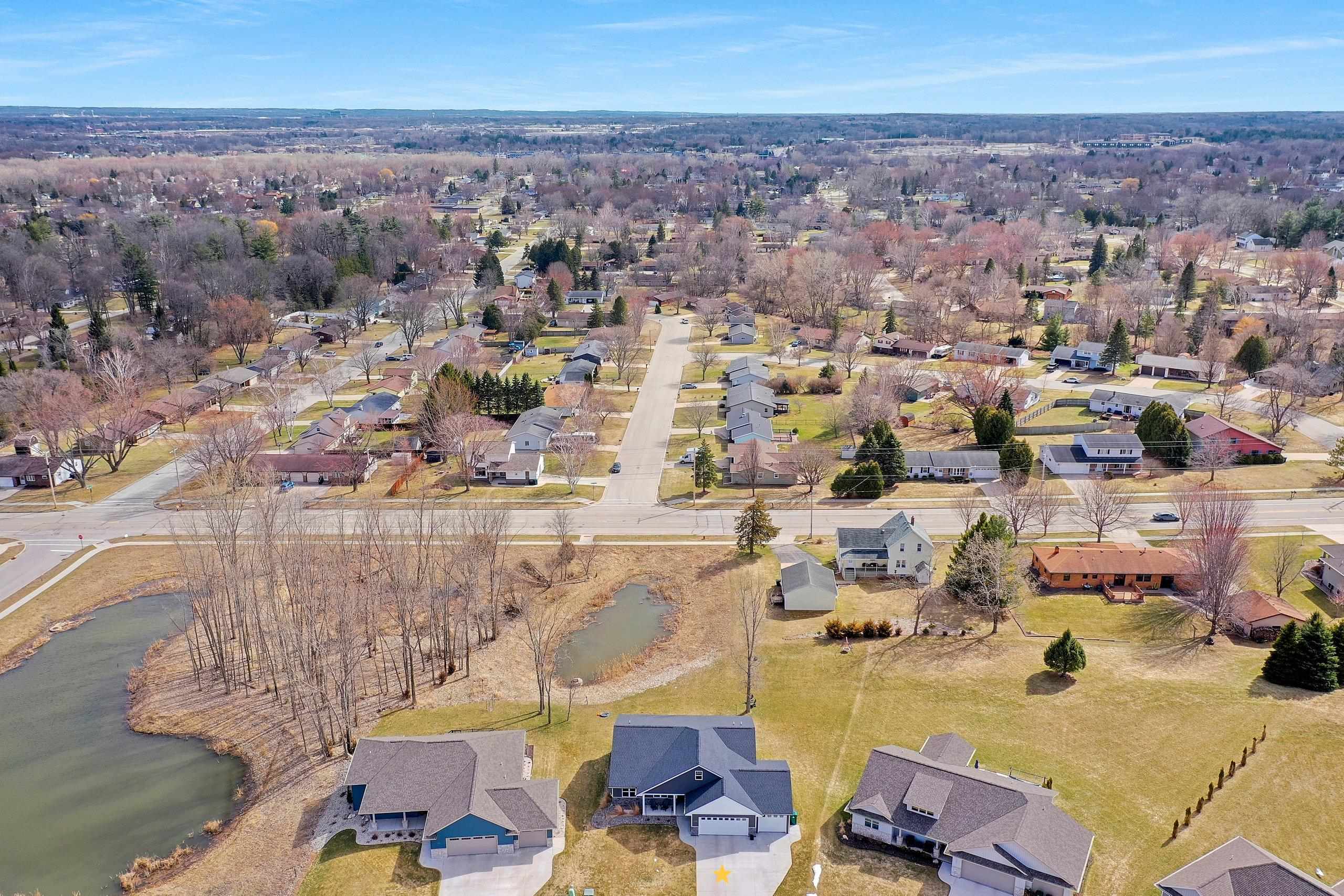 1221 Velsen Road Green Bay, WI 54313 - Photo 39 of 49