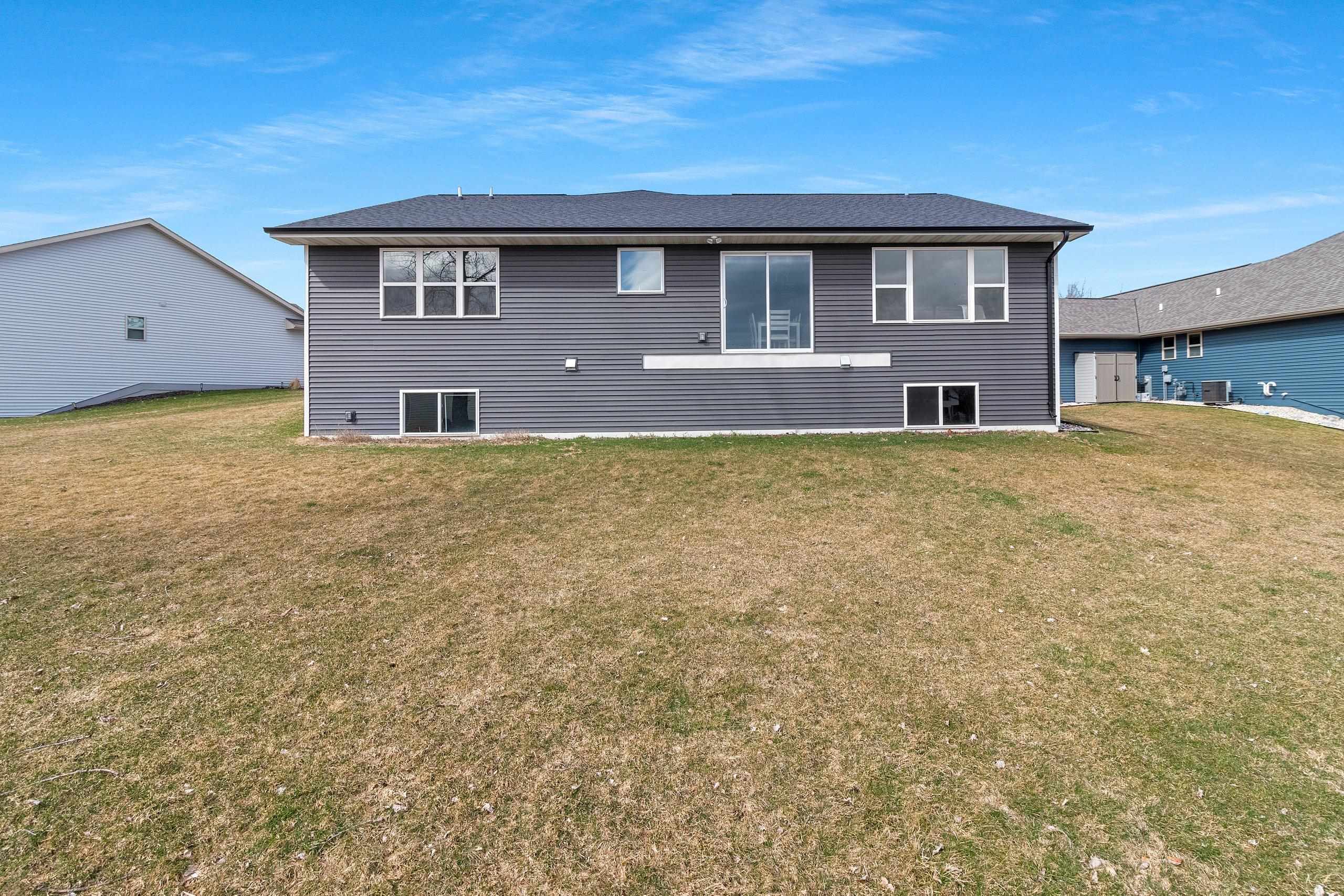 1221 Velsen Road Green Bay, WI 54313 - Photo 42 of 49