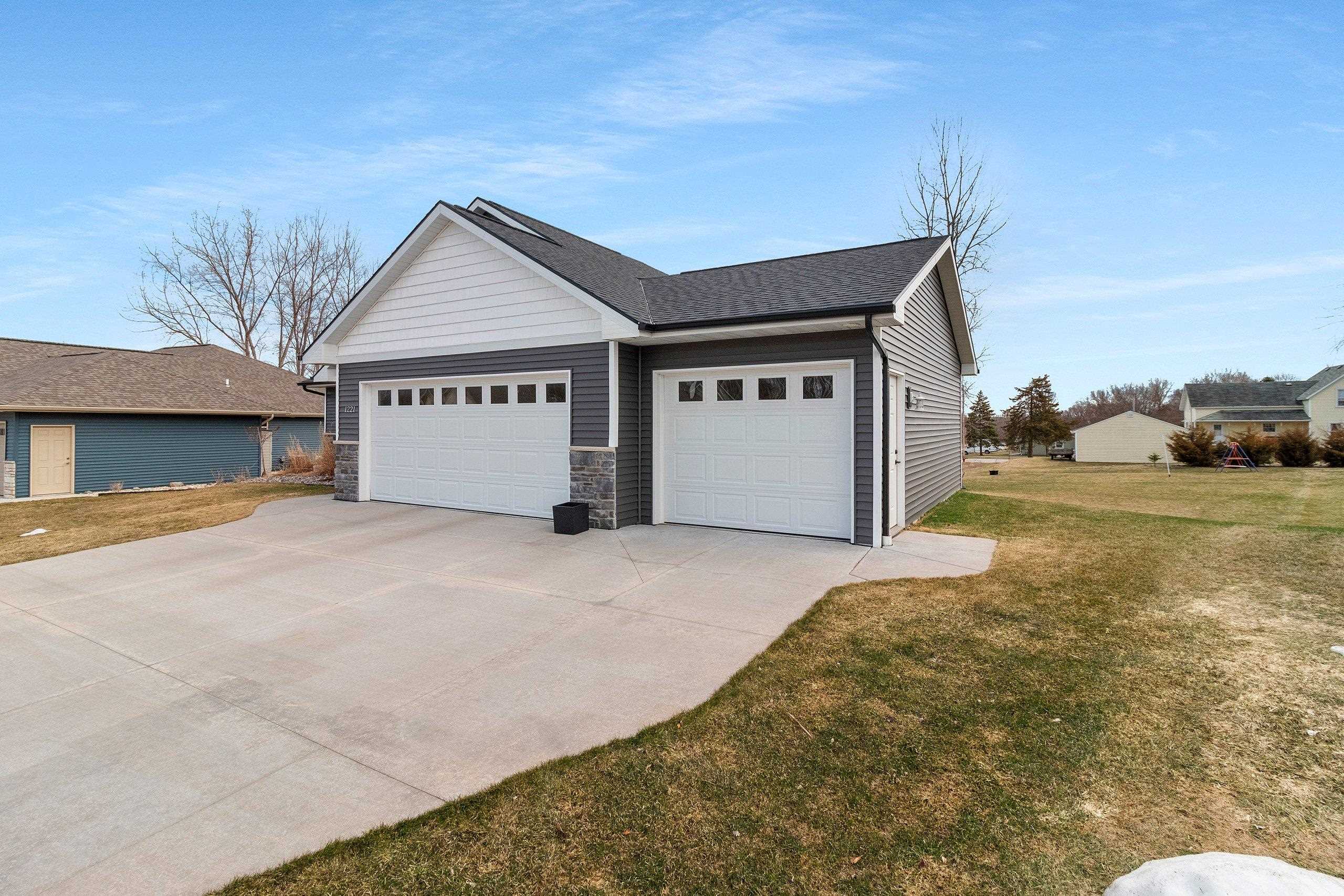 1221 Velsen Road Green Bay, WI 54313 - Photo 48 of 49